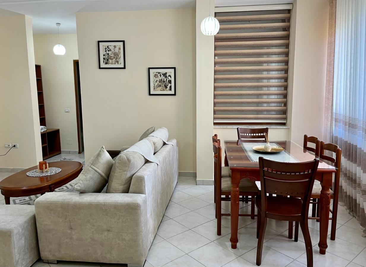 Beachside Family Nest Apt, Spacious & Cozy - By Beta Premium Appartement