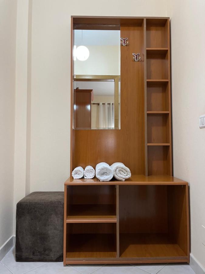 Beachside Family Nest Apt, Spacious & Cozy - By Beta Premium Golem (Tirana)